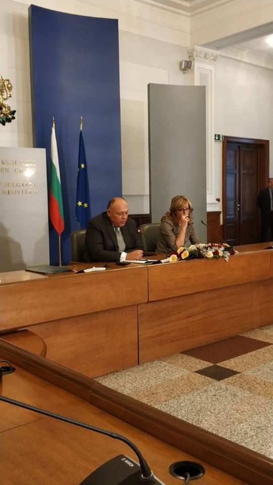 وزير الخارجية يشارك في مؤتمر صحفي مشترك عقب جلسة مباحثات موسعة مع وزيرة خارجية بلغاريا