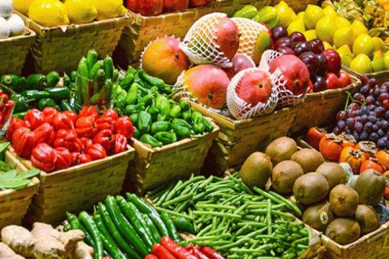 أسعار الخضروات والفاكهة اليوم الثلاثاء بسوق العبور